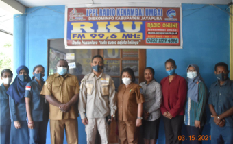 Kunjungi Radio Kenambai Umbay, Bawaslu Siap Mengudara